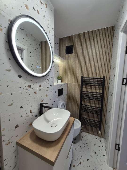 Apartament 2 camere decomandat, zona Bld Primaverii
