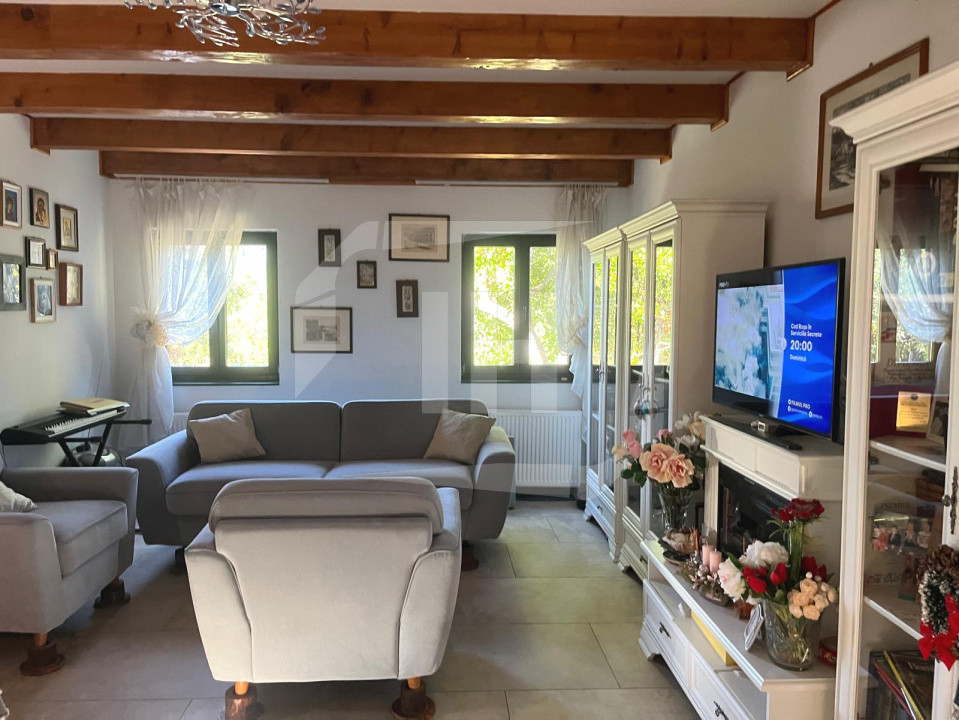 Casa individuala, 1257 mp teren, garaj, in Mociu