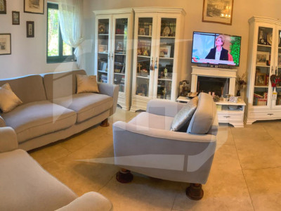 Casa individuala, 1257 mp teren, garaj, in Mociu