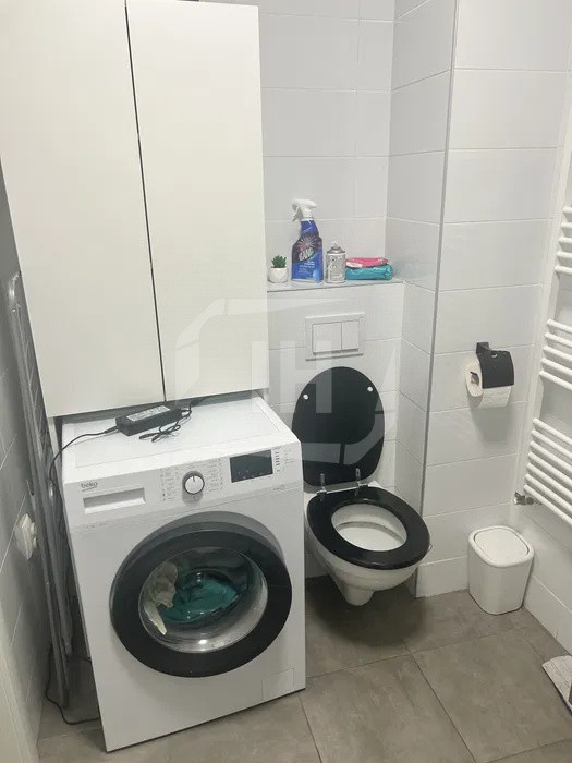 Apartament 42 mp, intermediar, mobilat si utilat, zona strazii Paris