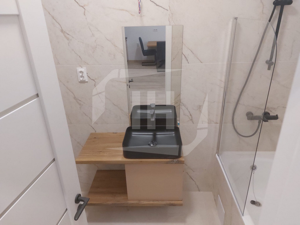 Apartament 2 camere I cu parcare I prima inchiriere I zona Eroilor