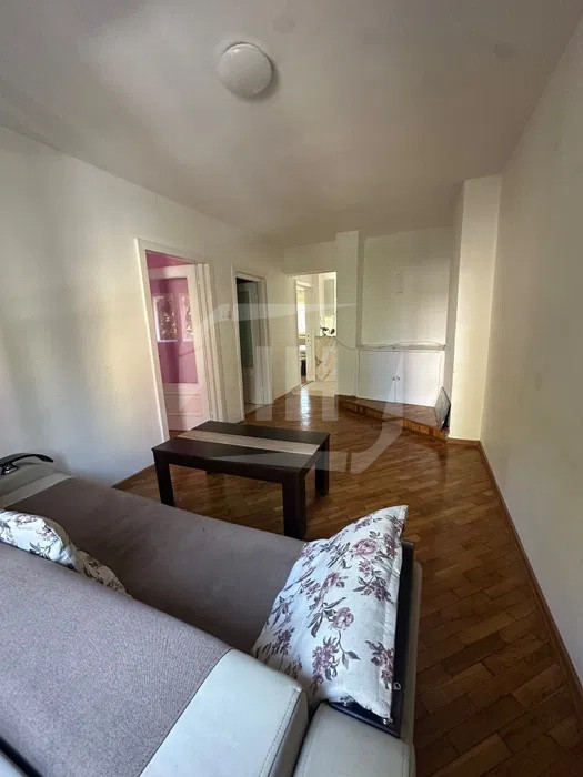 Apartament 3 camere I Manastur zona Ion Mester