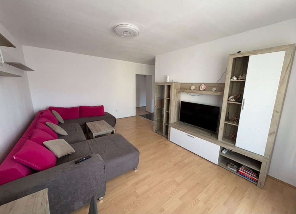Apartament 4 camere, etaj 3, cartier Plopilor/Parcul Babes