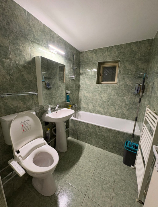 Apartament 4 camere, etaj 3, cartier Plopilor/Parcul Babes