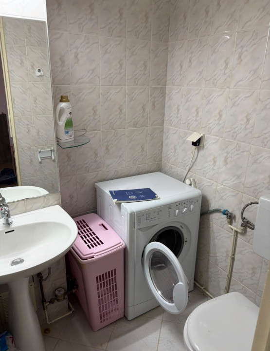 Apartament 4 camere, etaj 3, cartier Plopilor/Parcul Babes
