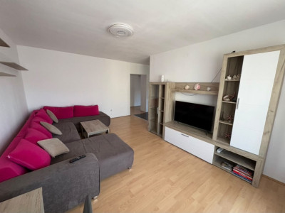Apartament 4 camere, etaj 3, cartier Plopilor/Parcul Babes
