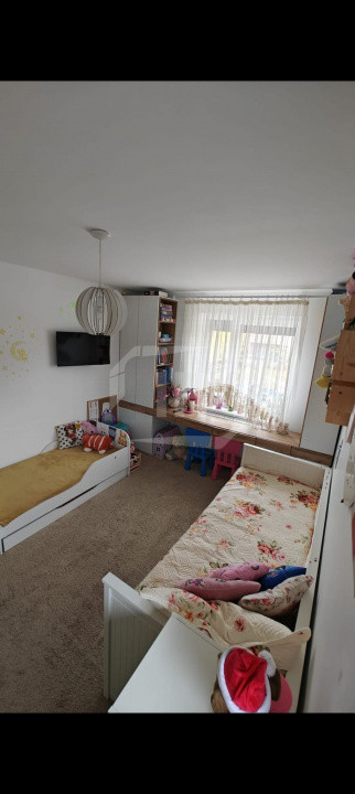 Apartament 3 camere, etajul 1,  Europa