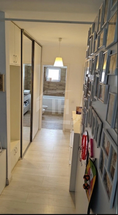Apartament 3 camere, etajul 1,  Europa