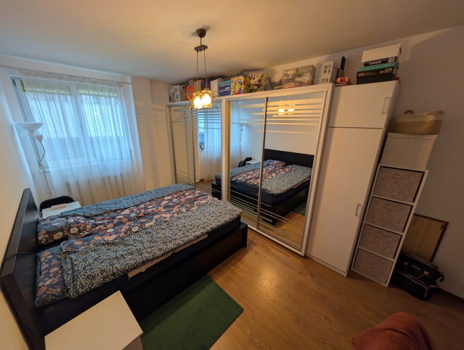 Apartament 2 camere etaj 1, parcare, zona Vivo