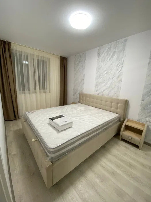 Apartament 2 camere decomandat, la cheie, zona Vivo