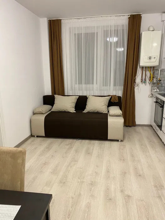 Apartament 2 camere decomandat, la cheie, zona Vivo