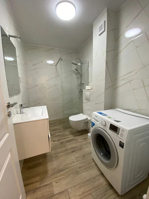 Apartament 2 camere decomandat, la cheie, zona Vivo