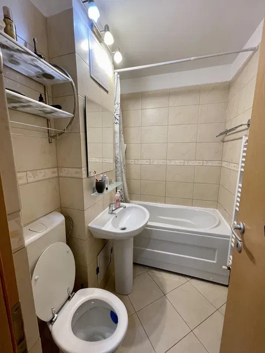 Apartament 2 camere decomandat, zona Bld Primaverii