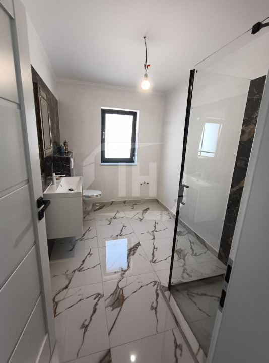 Duplex 4 camere I mobilat modern I garaj I Dezmir- zona strazii Planoarelor