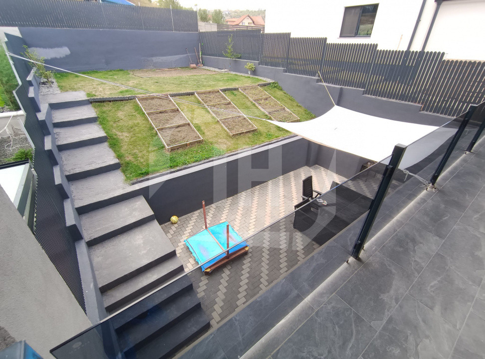 Duplex 4 camere I mobilat modern I garaj I Dezmir- zona strazii Planoarelor