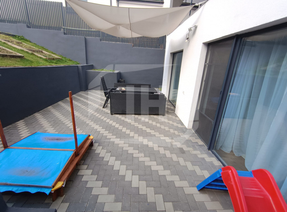 Duplex 4 camere I mobilat modern I garaj I Dezmir- zona strazii Planoarelor