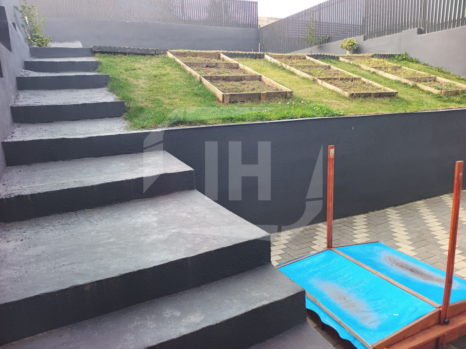 Duplex 4 camere I mobilat modern I garaj I Dezmir- zona strazii Planoarelor