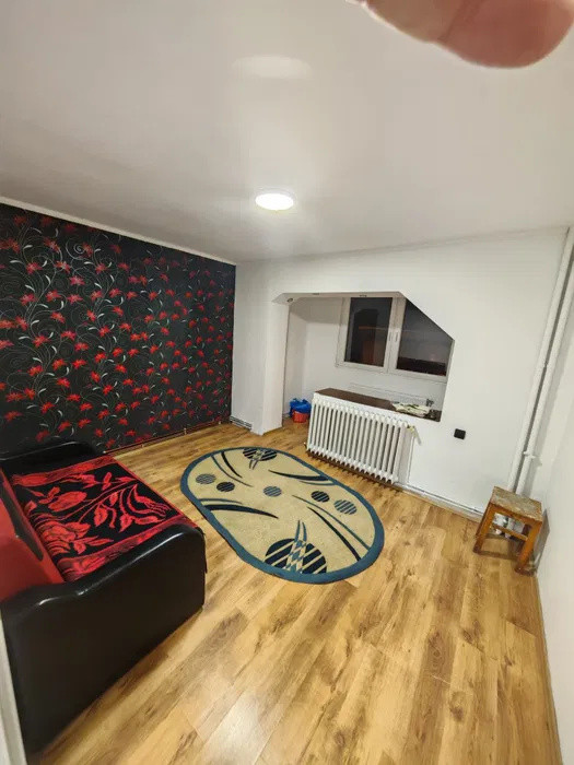 Apartament 2 camere decomandat, zona stadionul CFR, Gruia