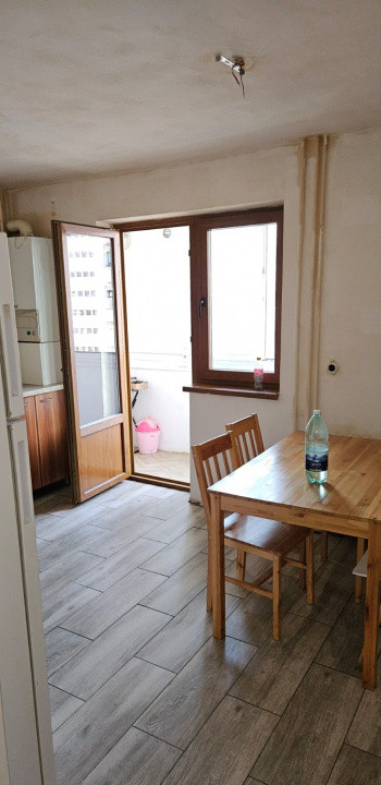 Apartament 3 camere, etaj intermediar, cartier Grigorescu