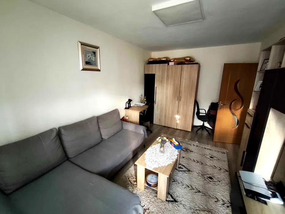 Apartament 2 camere decomandat, zona Bld Primaverii
