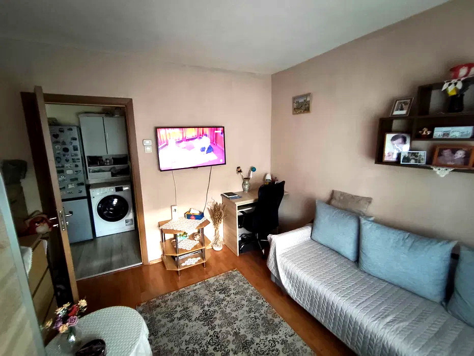 Apartament 2 camere decomandat, zona Bld Primaverii