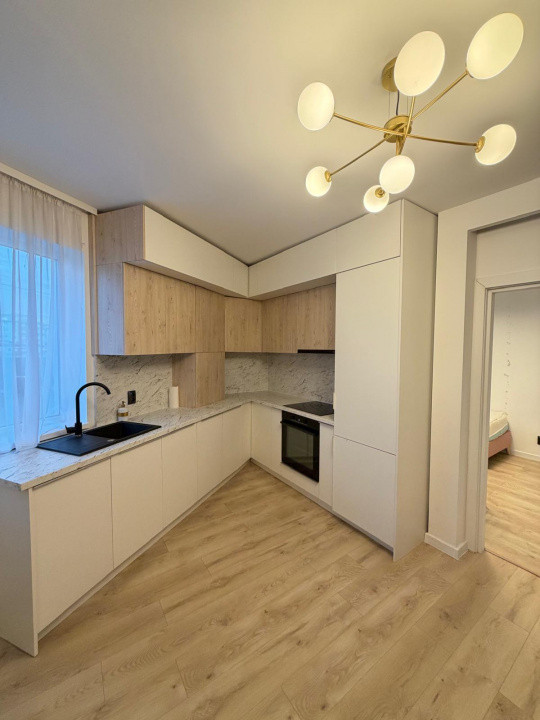 Apartament 3 camere la cheie, etaj 1, parcare subterana, zona Vivo