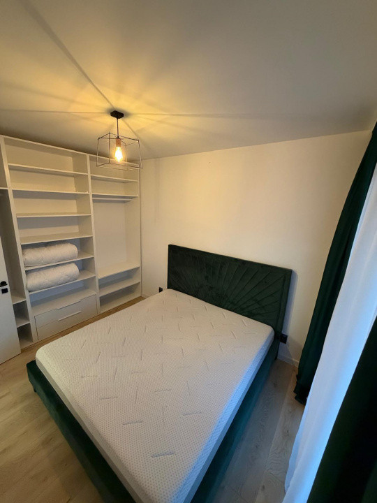 Apartament 3 camere la cheie, etaj 1, parcare subterana, zona Vivo
