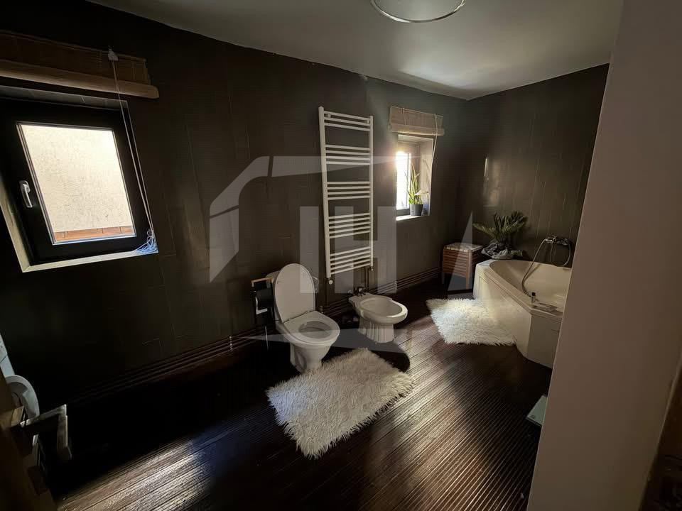 Apartament la casa, curte, modern, zona Interservisan - Gheorgheni