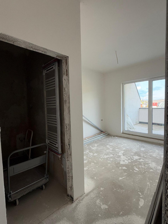 Apartament deosebit, terasa cu vedere spre padurea Faget, zona Vivo