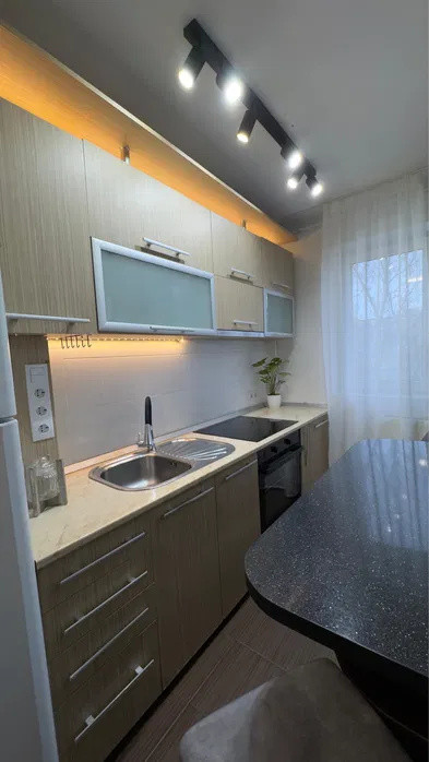 Apartament 2 camere la cheie, zona Piata Flora