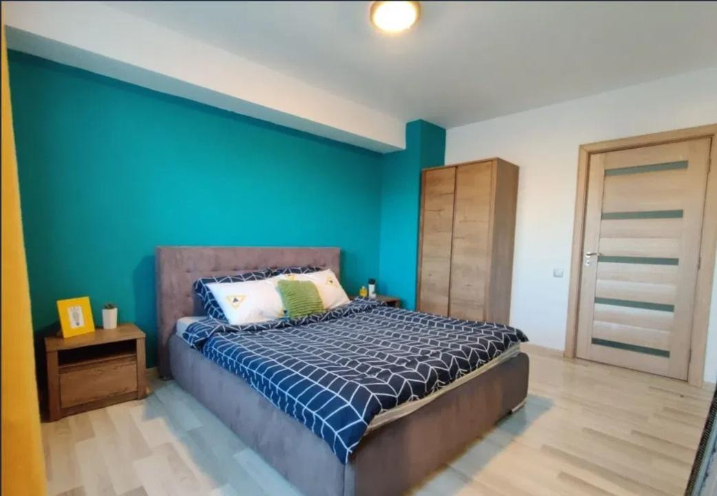 Apartament 2 camere, terasa si parcare, zona Vivo