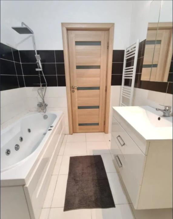 Apartament 2 camere, terasa si parcare, zona Vivo