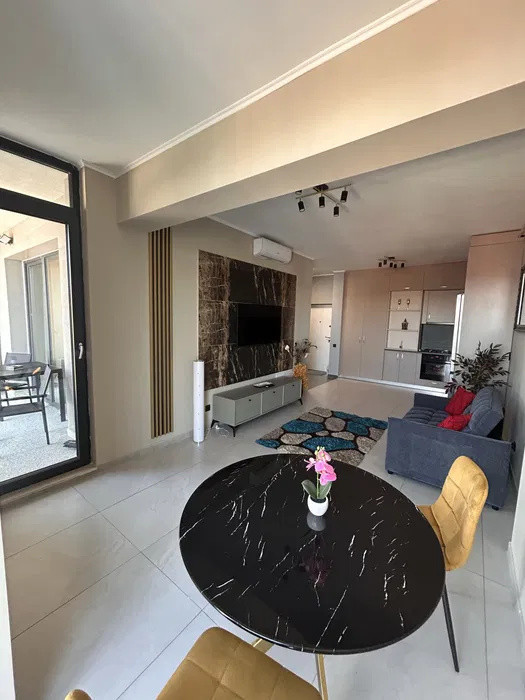 Apartament 2 camere la cheie, constrcutie premium, zona Vivo