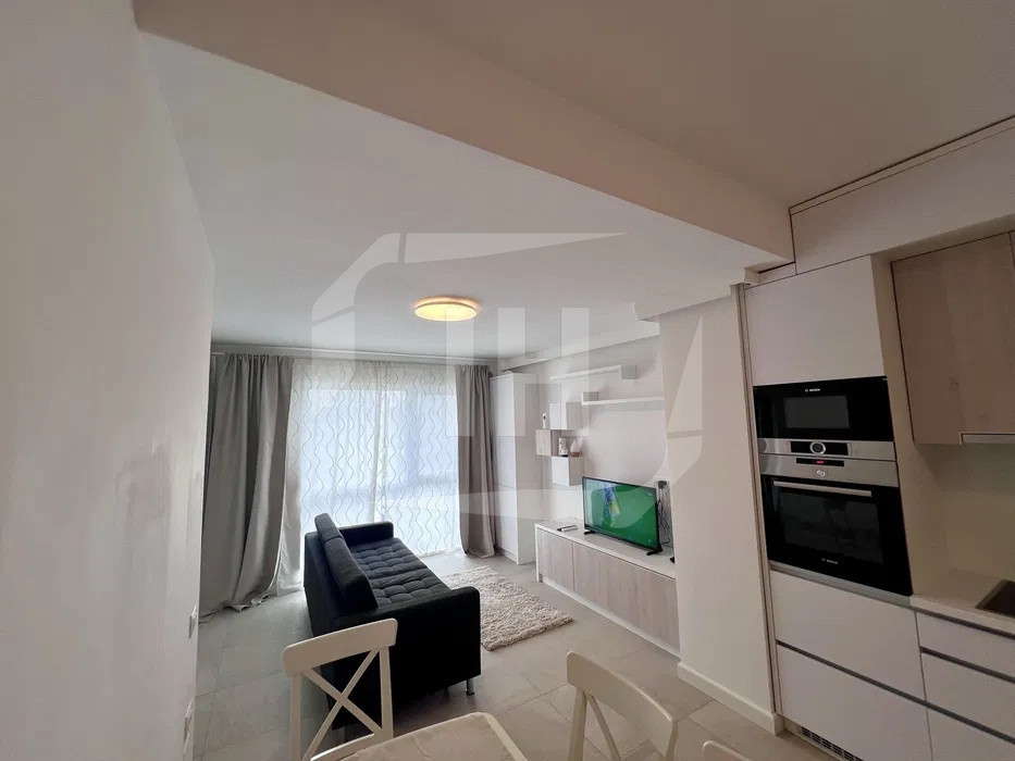 Apartament 2 camere, etaj intermediar, zona Sopor