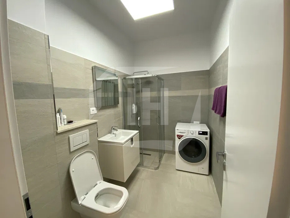 Apartament 2 camere, etaj intermediar, zona Sopor