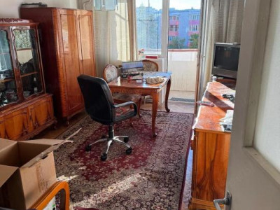Apartament 3 camere renovabil, zona Denver, Manastur
