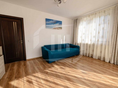 Apartament cu 2 camere, decomandat, etaj 1, zona Borhanci