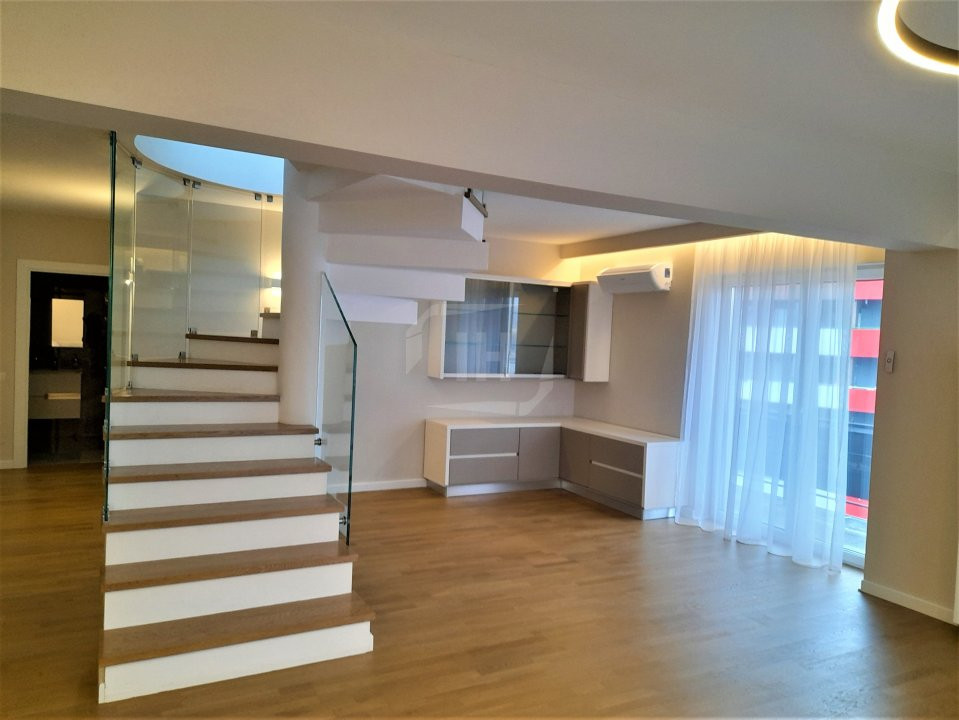 Penthouse, terase 200 mp, modern, 2 parcari subterane, cartierul Buna ZIua