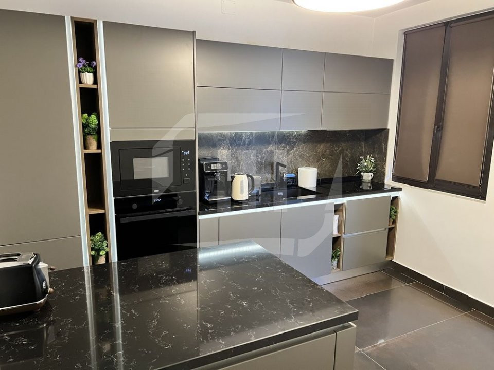 Apartament in vila, 2 camere, zona Teatrul National