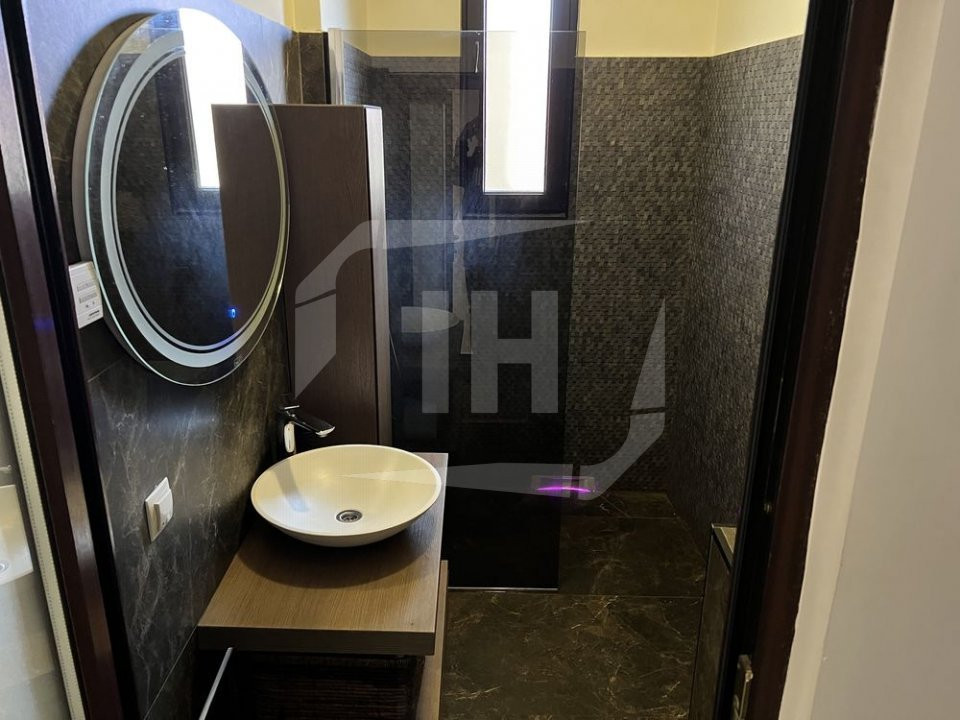 Apartament in vila, 2 camere, zona Teatrul National