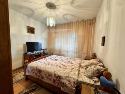 Apartament cu 3 camere, decomandat, etaj 1 , zona Marasti