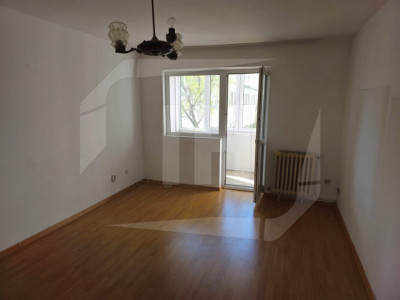 Apartament 2 camere decomandat, 2 logii, etaj 1, zona Big Center