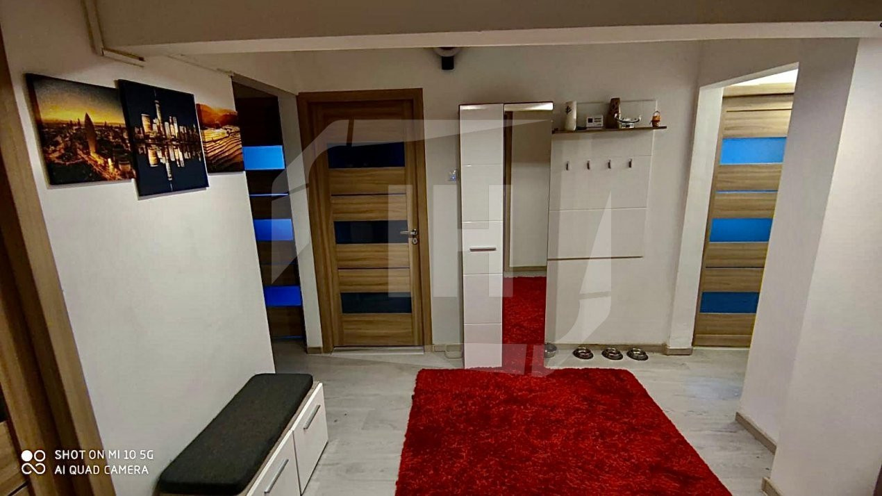 Apartament 4 camere, 2 bai, 2 balcoane, etaj 3, complet renovat, in Marasti!