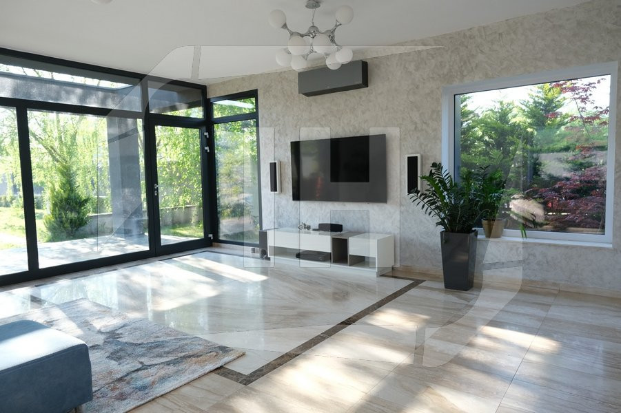 Casa individuala cu 6 camere,  arhitectura moderna si finisaje premium